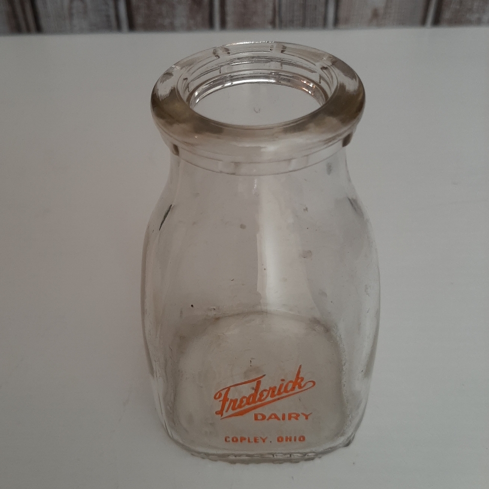 Vintage Frederick Dairy Copley Ohio Half Pint Empty Jar Duraglass